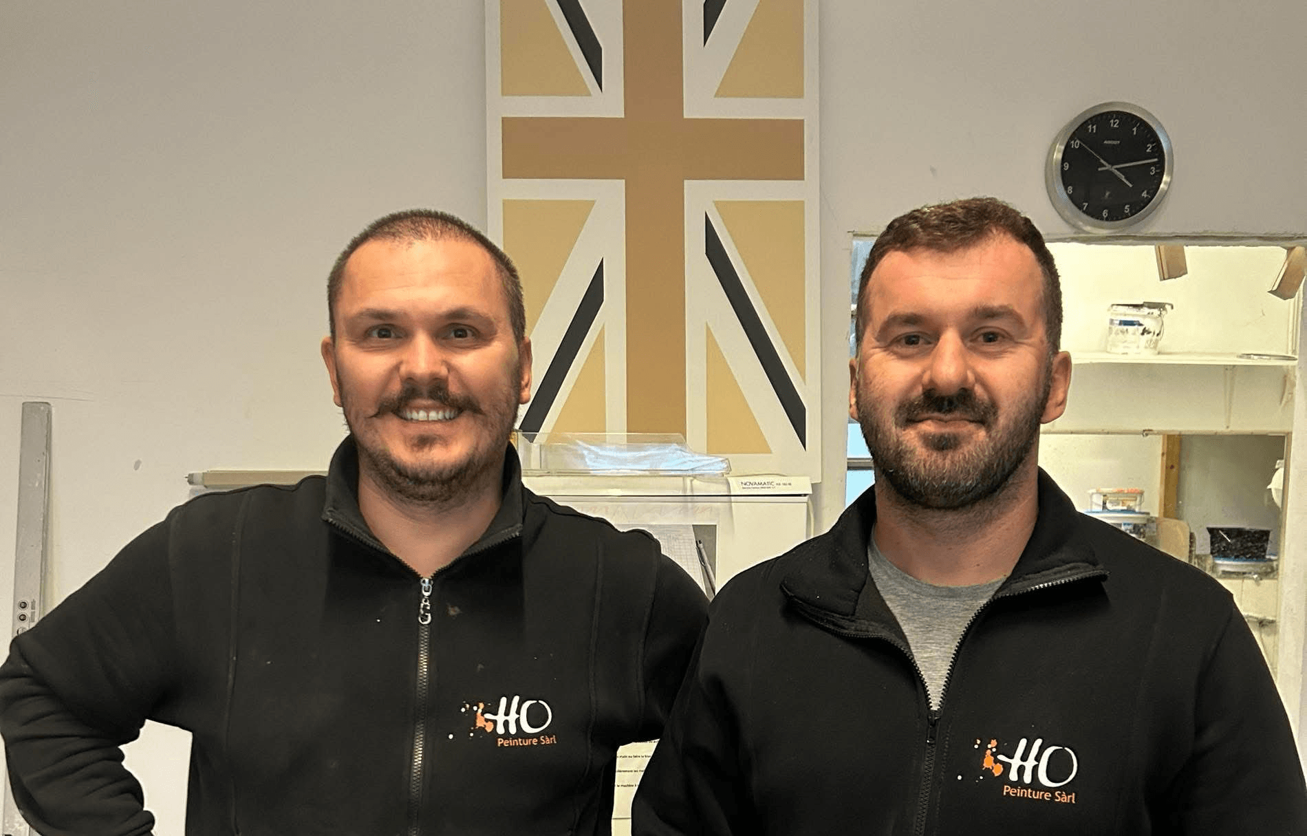 Ilir et Jasmin, fondateurs de HO Peinture, experts en peinture et décoration à Yverdon-les-Bains